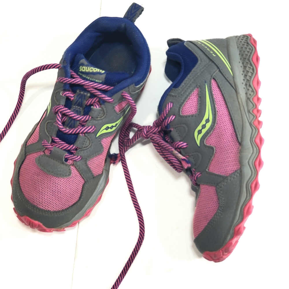 Saucony Peregrine Shield 2 Pink, Grey, Blue & Green Sneakers Shoes Size 1.5